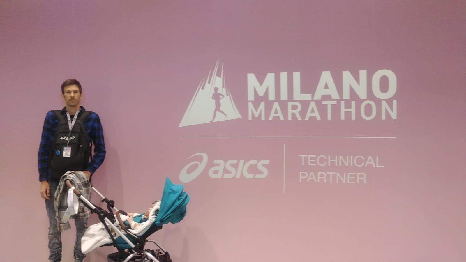 Ayoze Almeida completa con éxito su paso por la Maratón de Milán