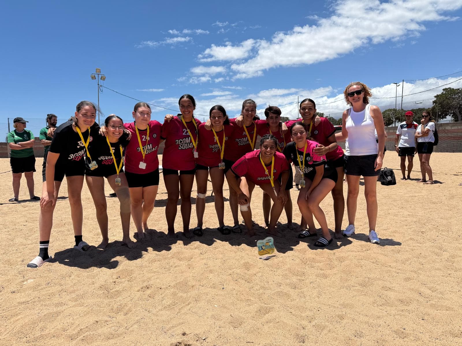 El 3COM Squad Valsequillo se proclama campeón cadete en el Torneo de Balonmano Playa