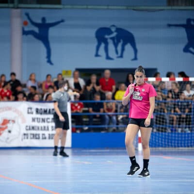 Chicas jugando al balonmano