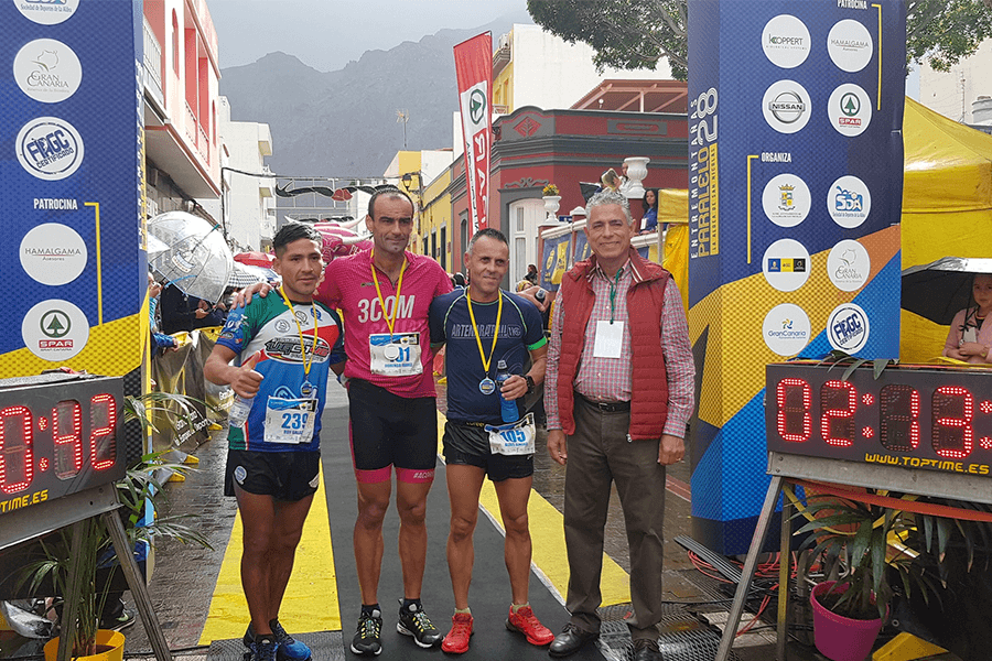 Domingo Juárez no da opción en la Entremontañas Paralelo 28 y el Challenge School pinta de colores la Carrera Solidaria Pequeño Valiente