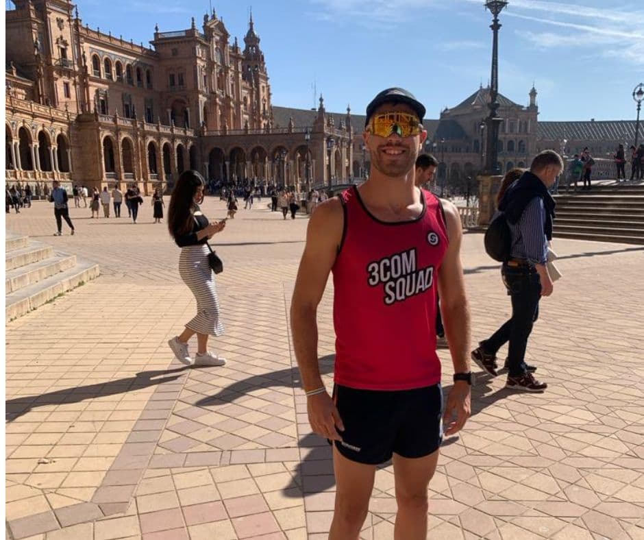 El 3COM Squad celebra su triunfo en la Media Maratón de Sevilla