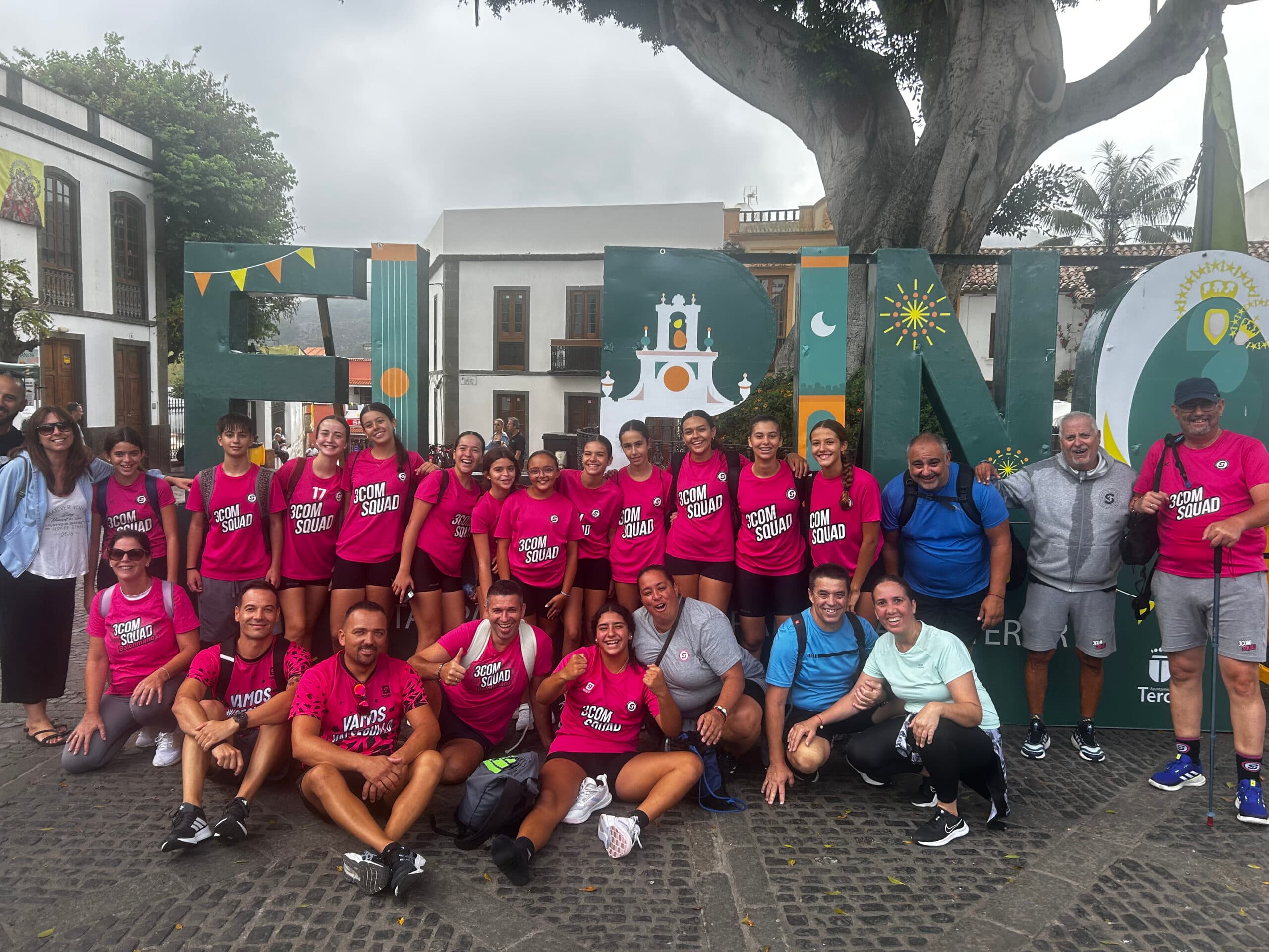 3COM Squad culmina su caminata a Teror: balonmano y atletismo unidos por deporte, comunidad y tradición