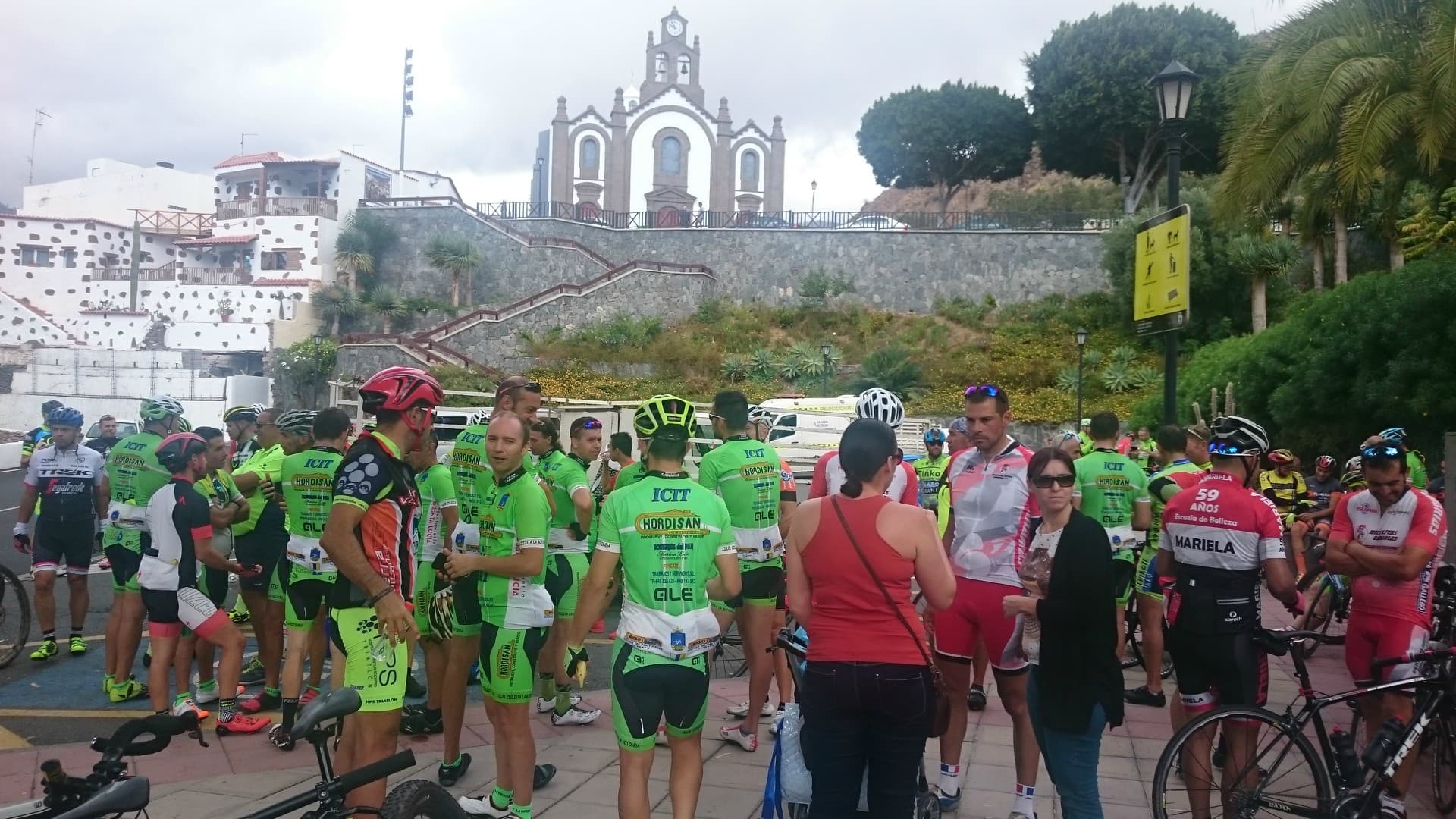 XIII Cicloturista solidaria a Santa Lucia
